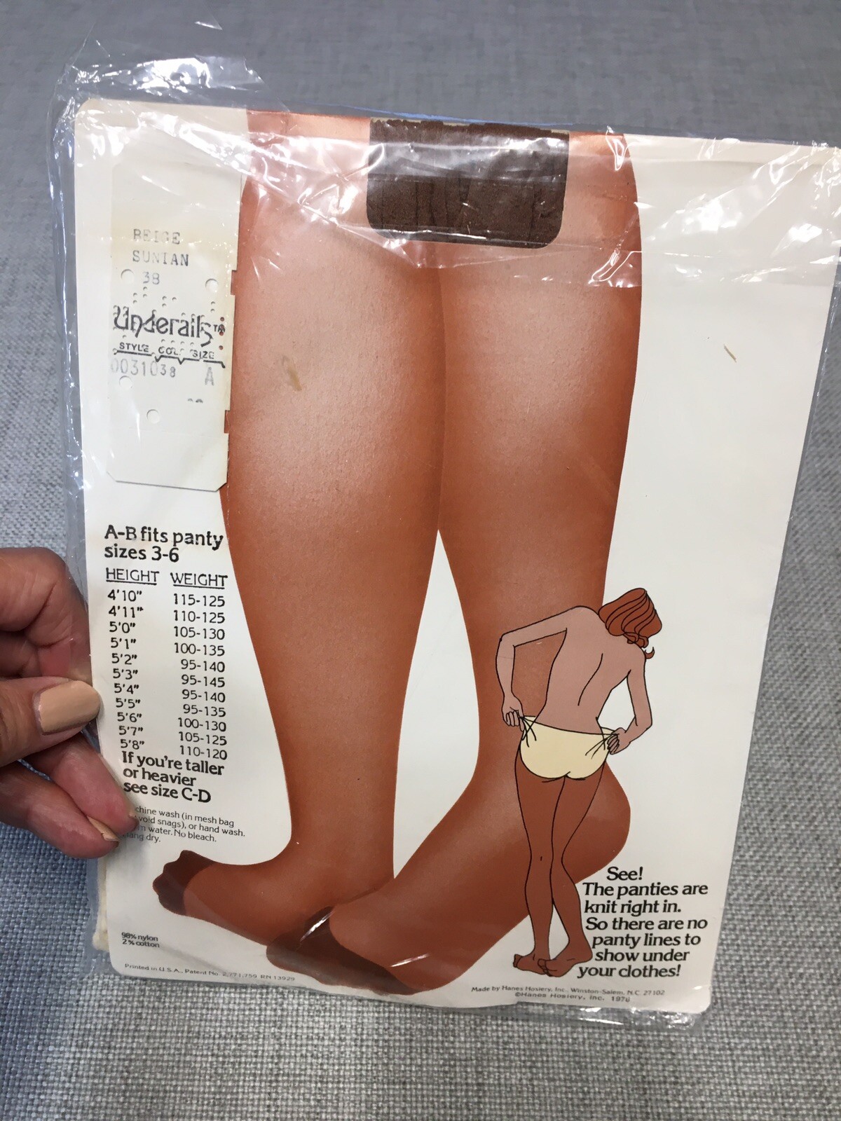 Vintage 1976 Underalls Pantyhose + Panties Sz. A-B Taupe Style 310 Suntan legs