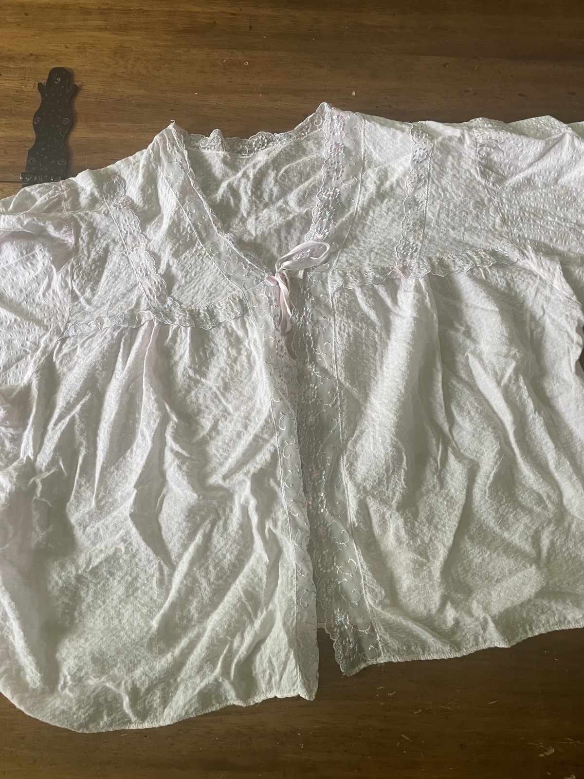Vintage White Pink Cottagecore Seersucker Lace Dainty Sleep Topper Shirt Wrap
