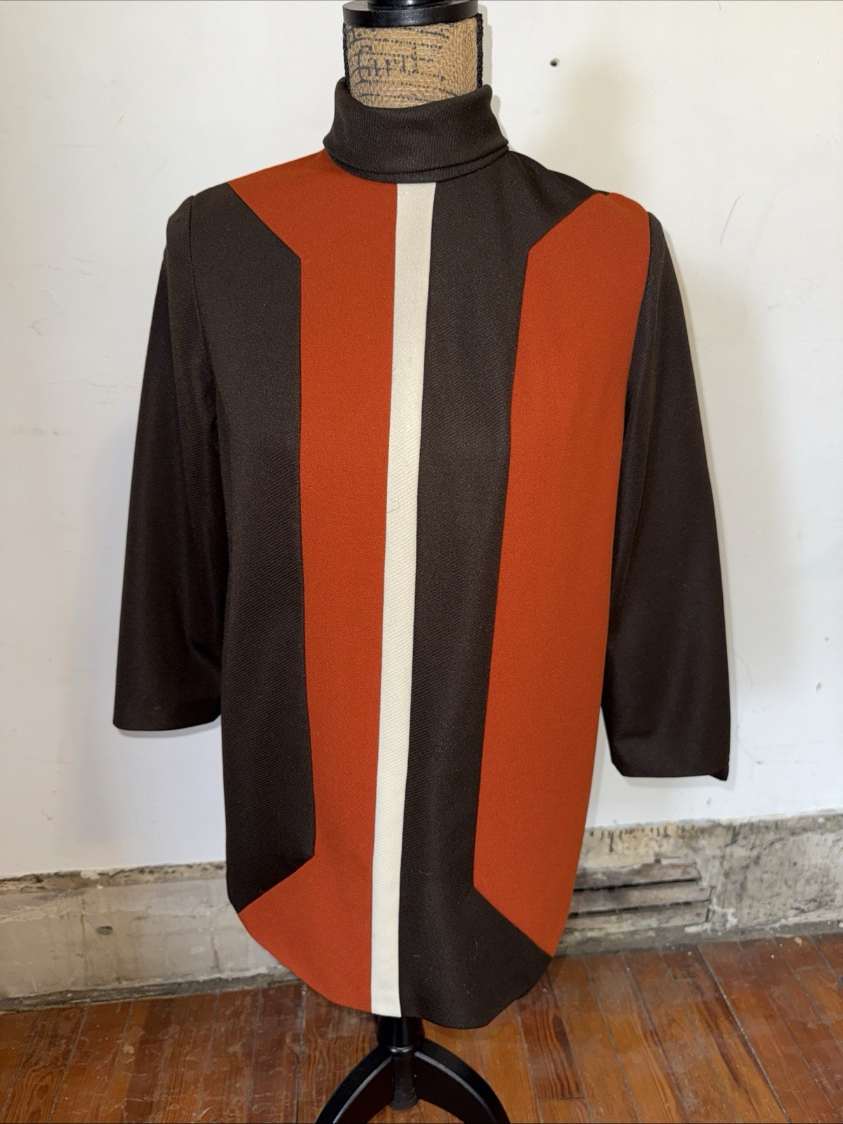 Vintage 1960’s/1970’s Jack Winter Mini Dress. Zip Up Back