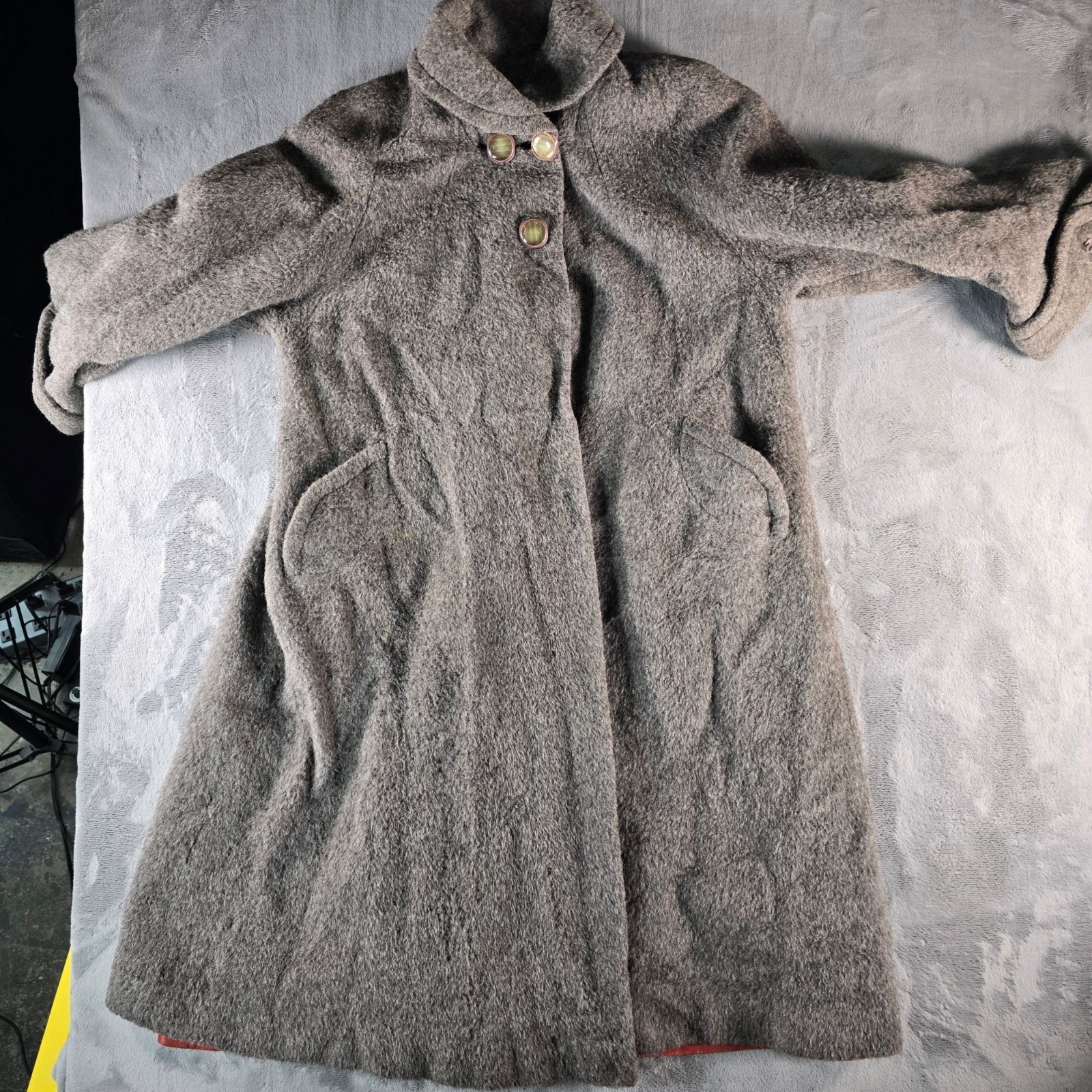 Vintage 1960s Unbranded Women’s Gray Shawl Collar Swing/Cocoon Coat (XL)