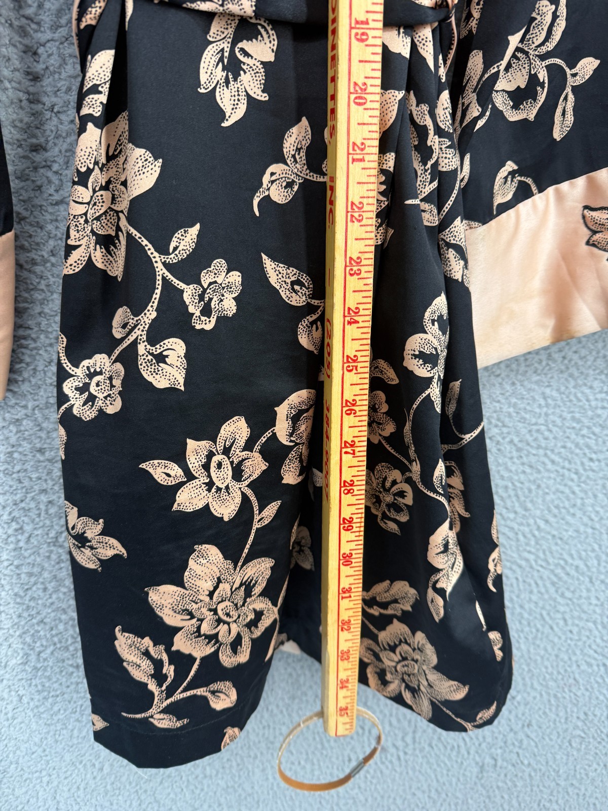 VTG Victorias Secret Gold Label Satin Robe Belted Tie Closure Pockets Womens S