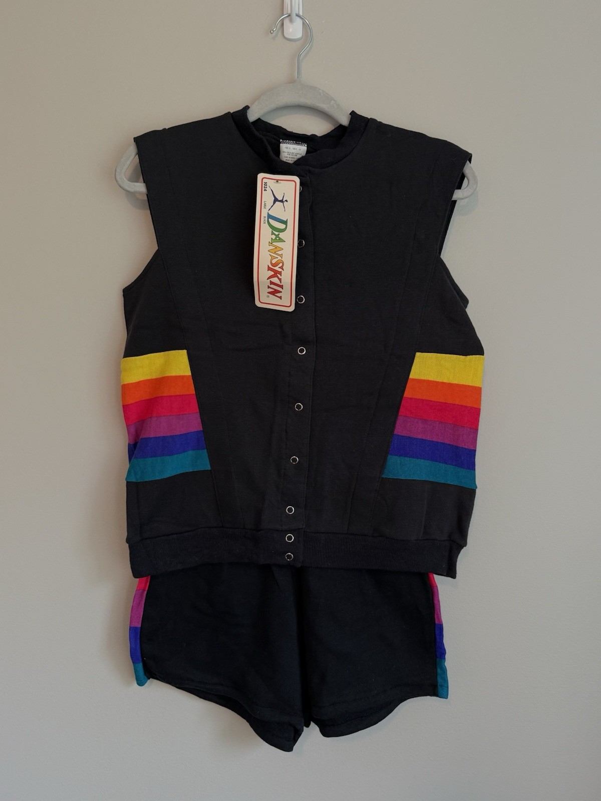 VTG Danskin Athleisure Women’s Sleeveless Snap Vest & Shorts Original Tags