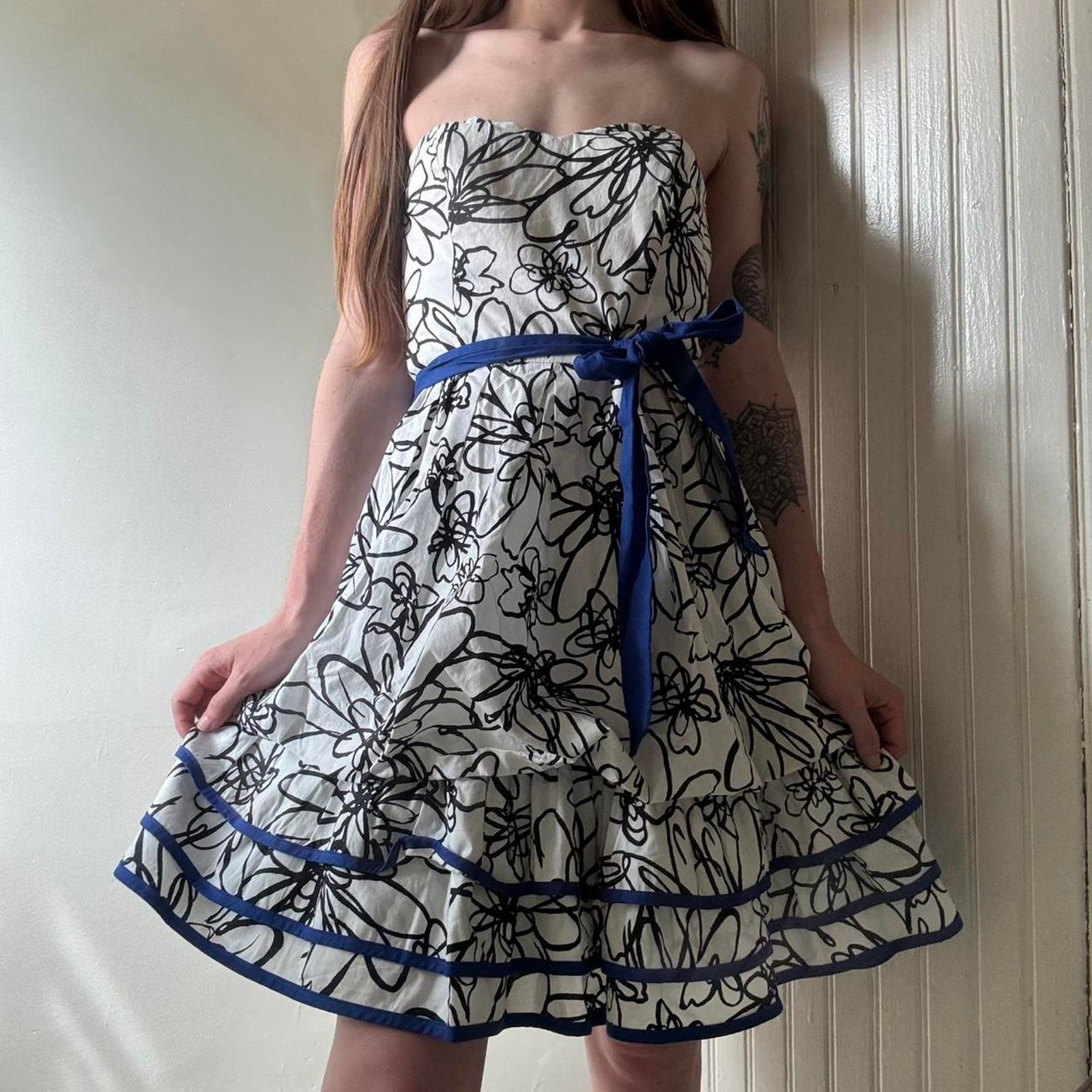 Vintage BCX Dress Y2K Black White Floral Strapless Dress 1