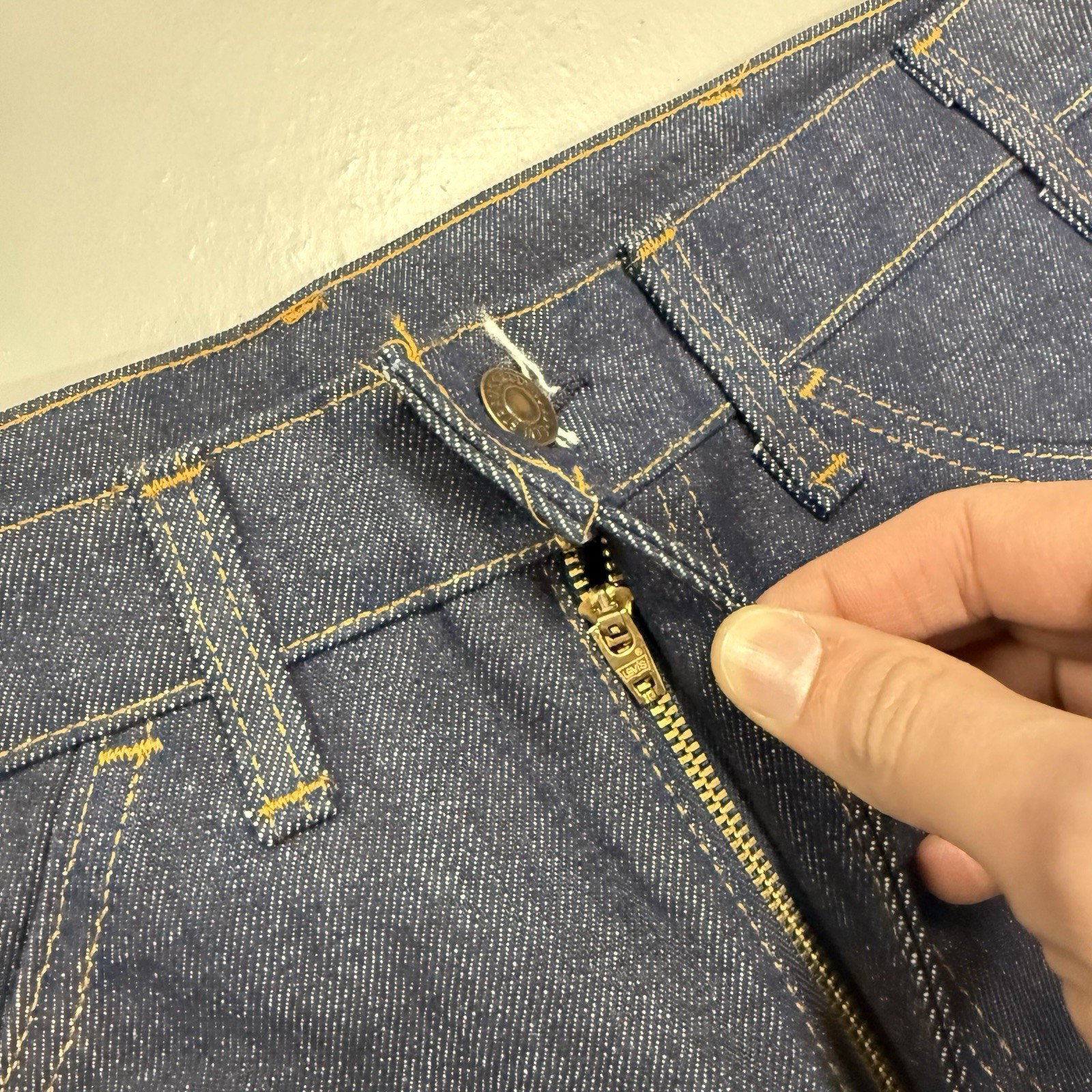 Levi’s Dark Indigo 646 Flare Bell Bottom Vintage 70s NOS No Wash