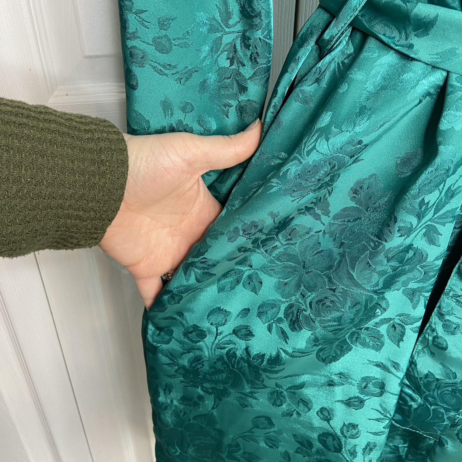 VTG Cachet Size Small Floral Silky Robe Emerald Green Pockets Belt 80s Kimono