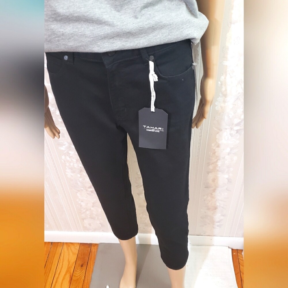 Tahari Hannah Capri Jeans