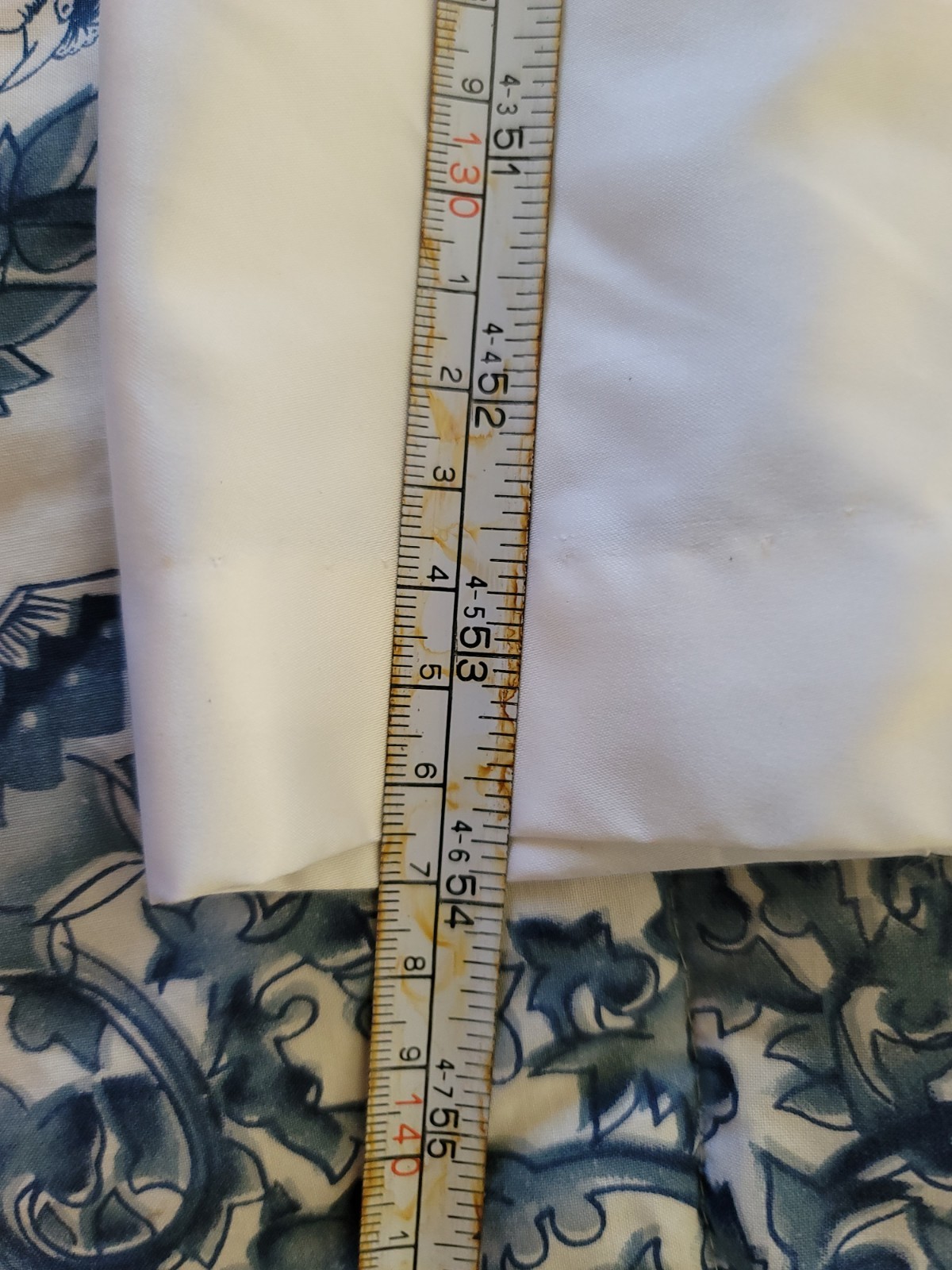 Barbizon boutique, white off-white satin nightgown size XL.