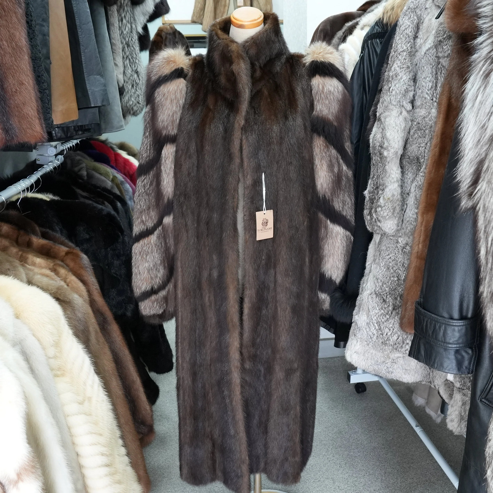 Demi Buff SAGA Mink and Silver Fox Fur arm Long Coat – Genuine Vintage Fur Fr…