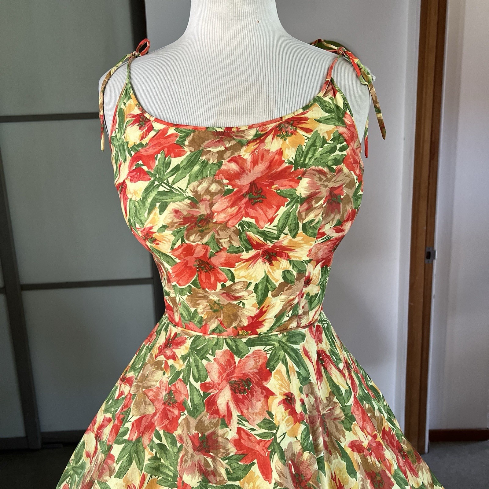 1950s Or 70s Tori Richard’s Floral Print Circle Dress 27w
