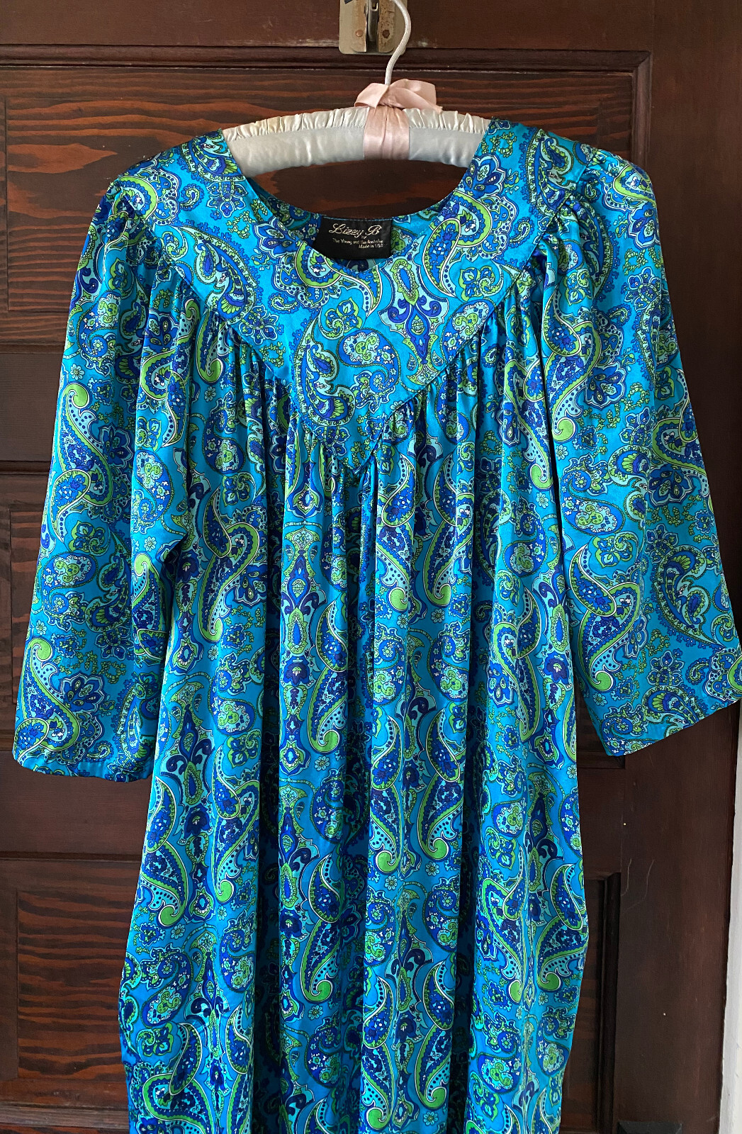Vintage LIZZY B Women’s Nightgown Blue Green Satin Paisley 70’s Aprox Size M / L