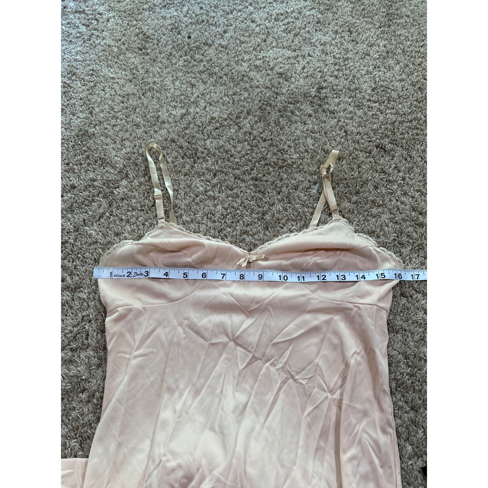 Vassarette Vintage Nude Beige Lace Trim Full Slip Dress Nylon Size 34