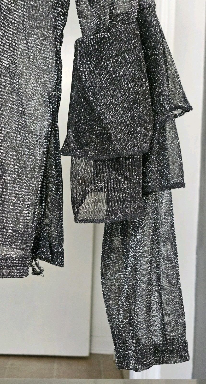 VTG ACHIOOWA Black Silver Glitter Mesh Top Flare Ruffle Sleeve NWT XL TOP ONLY