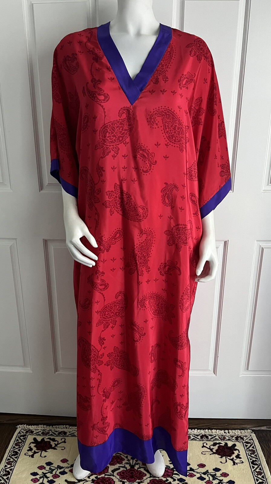 Vintage 1980s Oscar de la Renta Red Purple Silk Paisley Kaftan Lounge Dress O/S