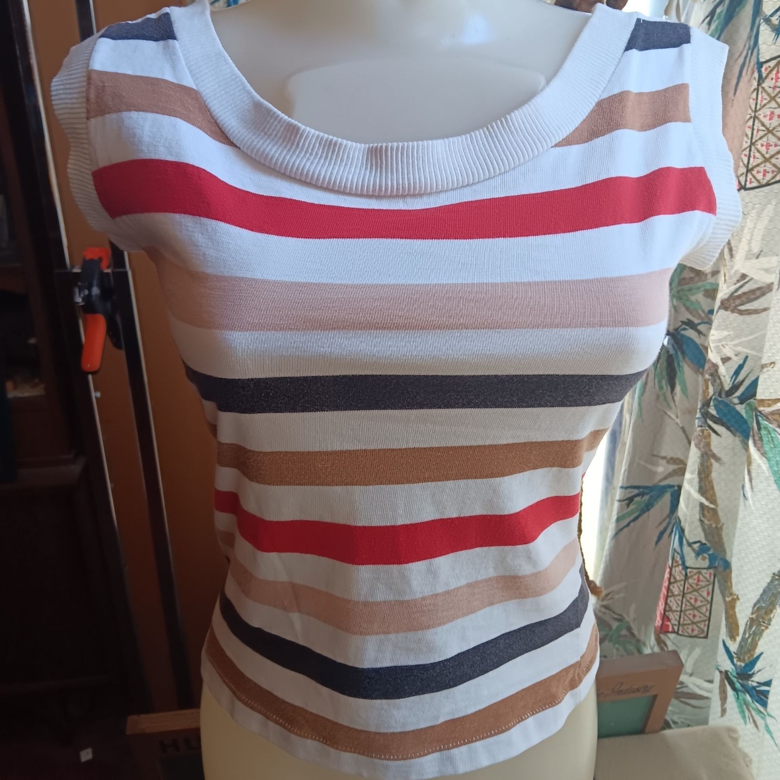 True Vintage 1950’s Medium T-shirt Top Striped Sleeveless Stripes Scoop Neck