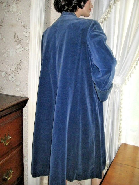 VINTAGE CANTONI BLUE TWILLBACK VELVETEEN COAT-WATER/SPOT RESISTANT-ITALY