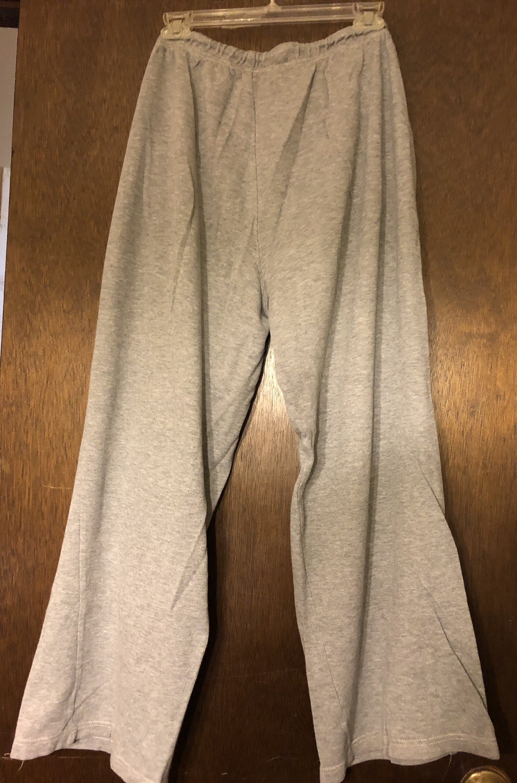 Women’s Size L Gray Cotton Inseam 27” Elastic Waist 34” Sag Harbor Sweatpants
