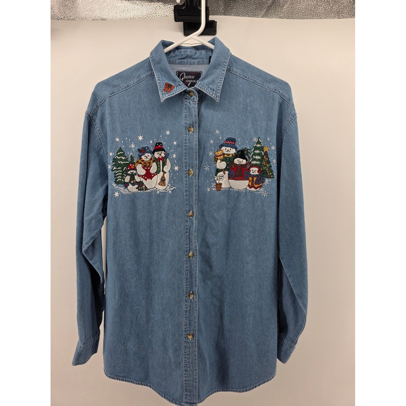 Let’s Quizz Again Vintage Snowman Embroidered Denim Shirt Medium Wash Blue M