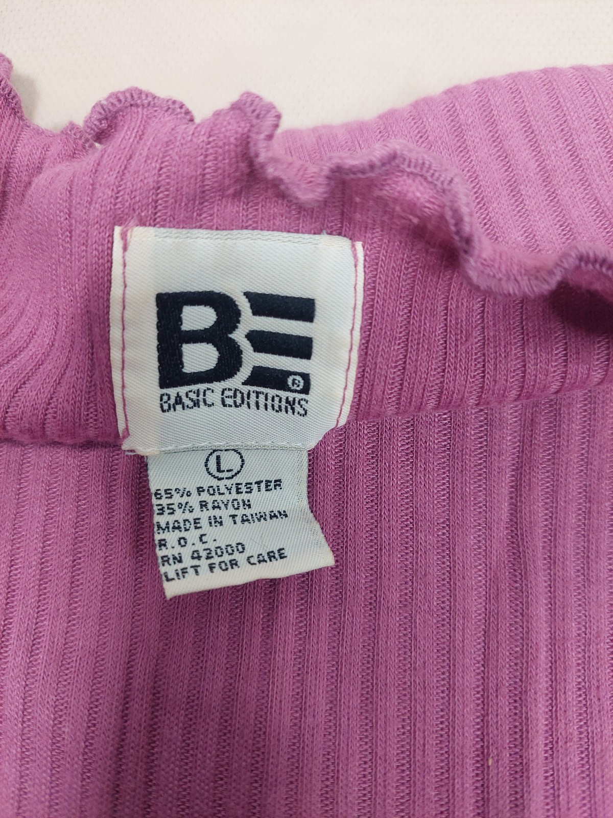 Vintage Y2K Purple Ribbed Lettuce Edge Baby Tee Stretch Top Soft Girl XS/S