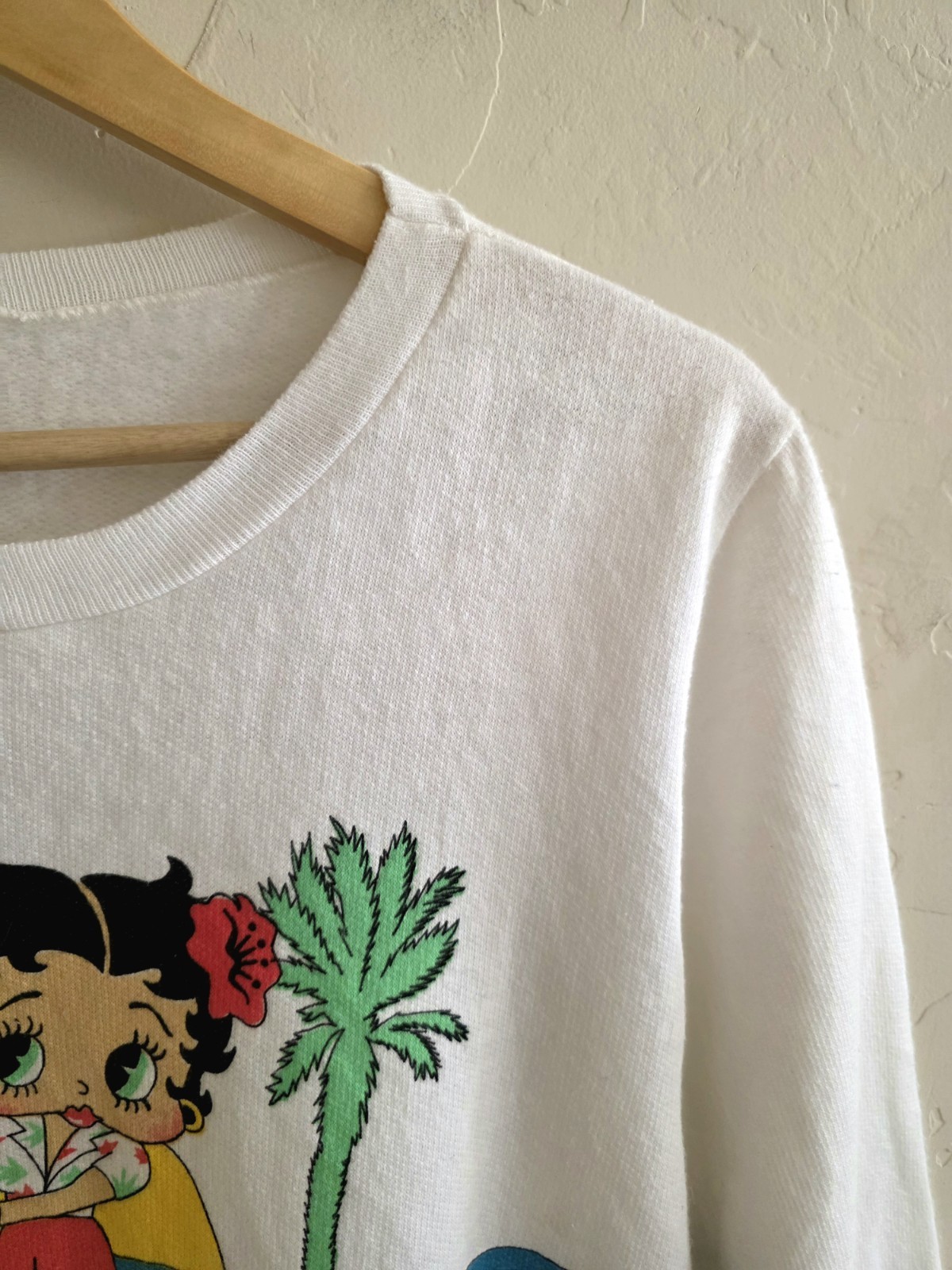Vtg 1984 Betty Boop White Sweatshirt 80s Beach BJ Frog Medium Sz38 USA Medium