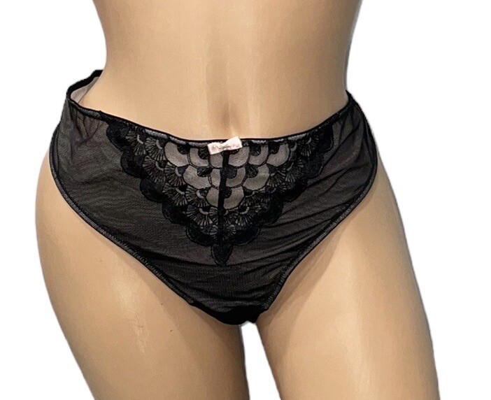 Adore Me Black Lace Sheer Mesh Overlay Panties Womens 2XL NWT