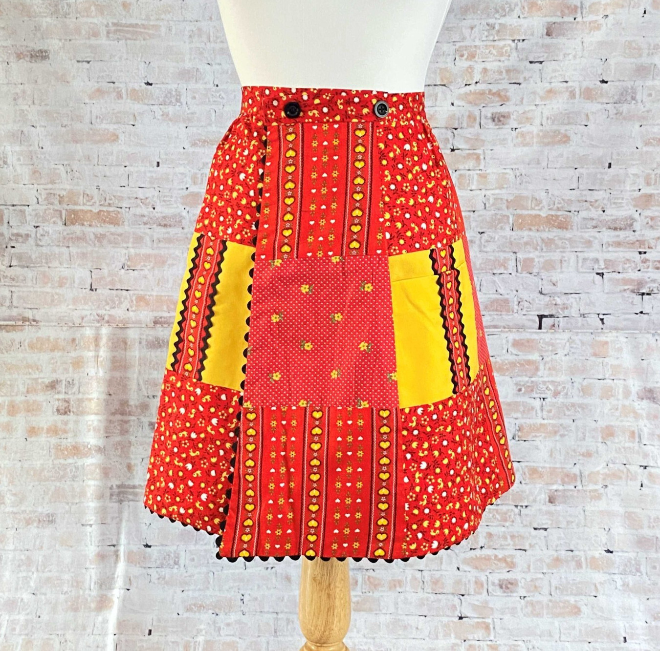 Womens 1970s Reversible Wrap Skirt Size Small Red Yellow