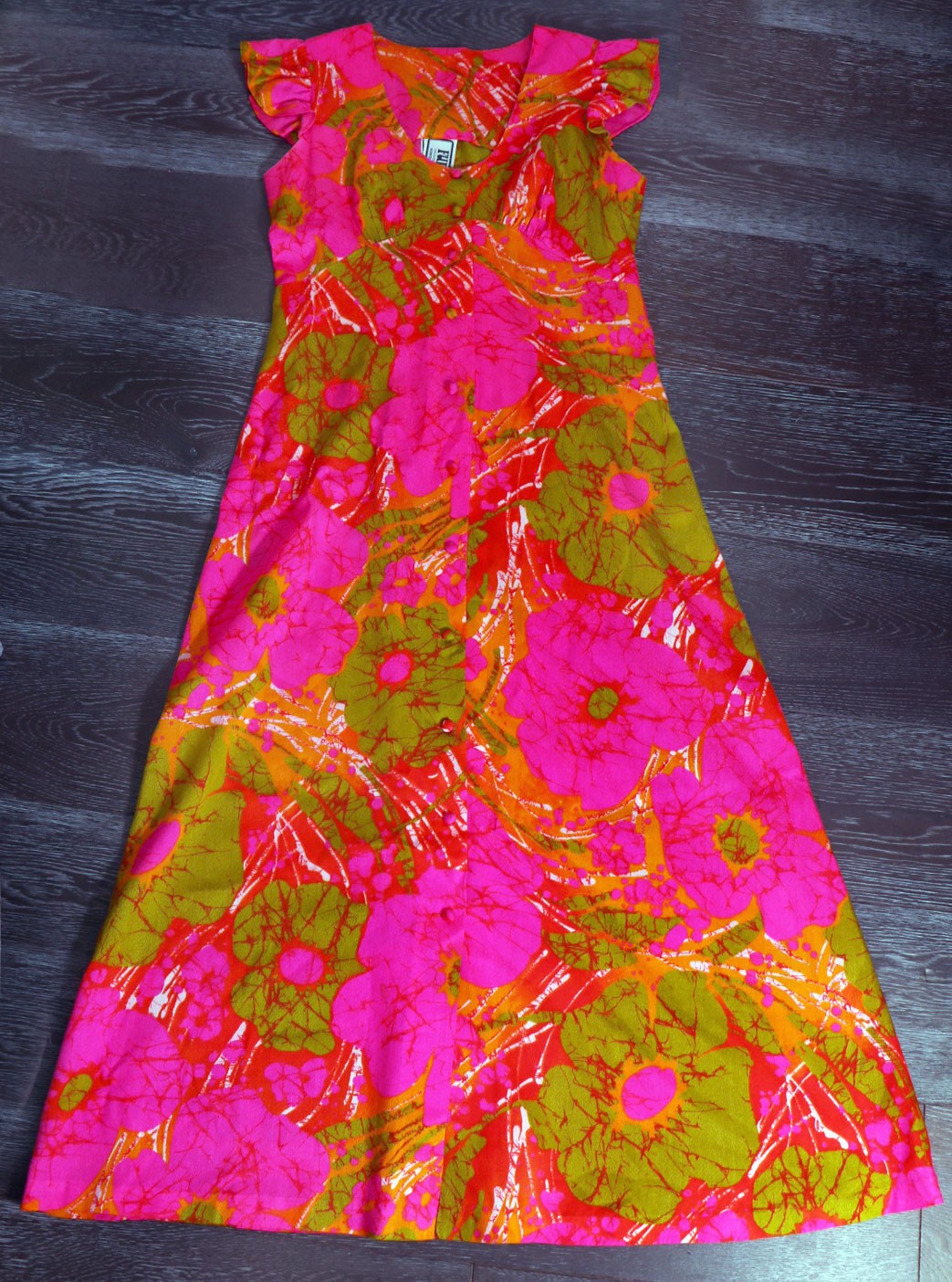 1960’s Fumi’s Hawaiian Dress Hot Pink Floral MOD Honolulu Long maxi vintage