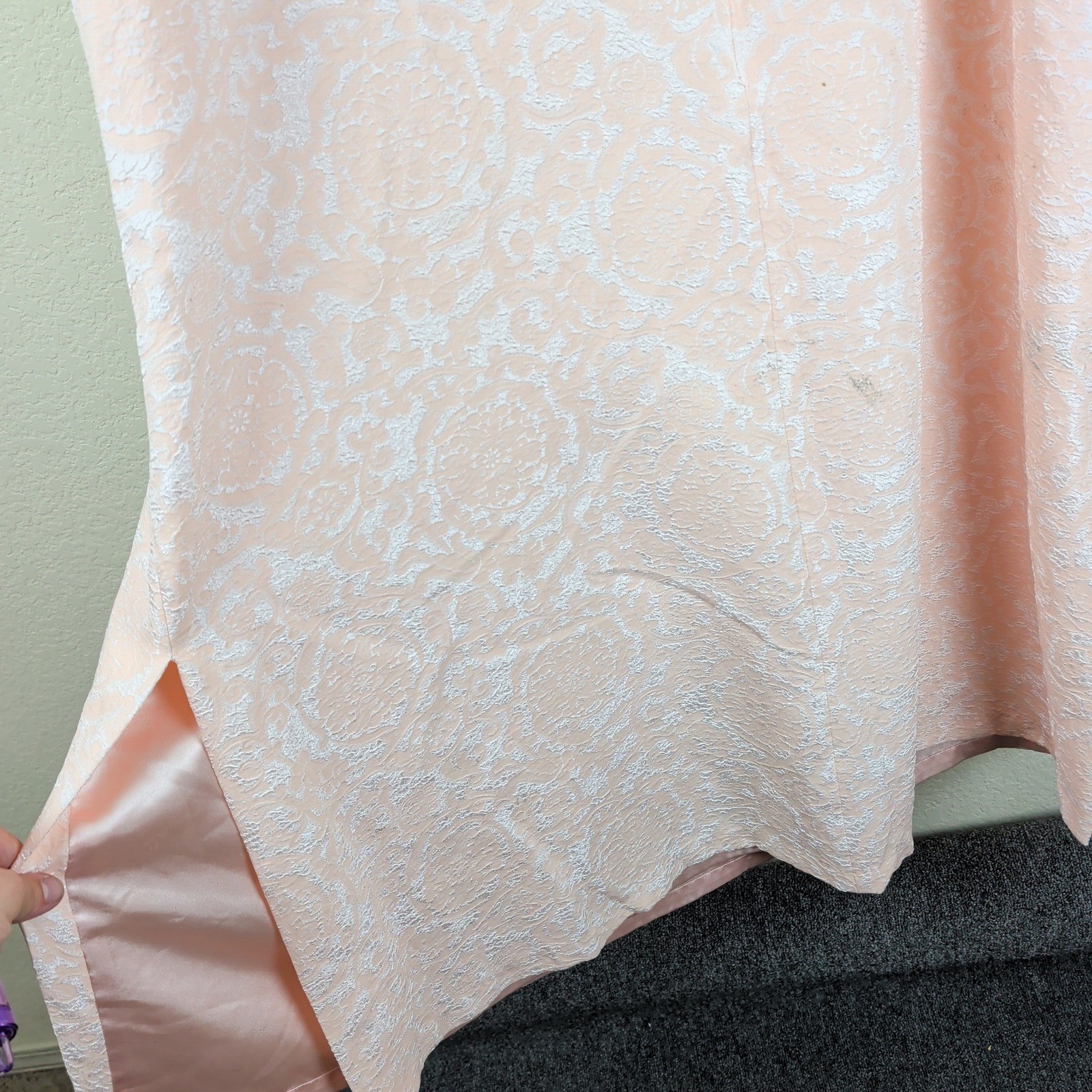 Oscar de la Renta Vintage Pink Floral Jacquard Caftan Robe L Neiman Marcus Gown