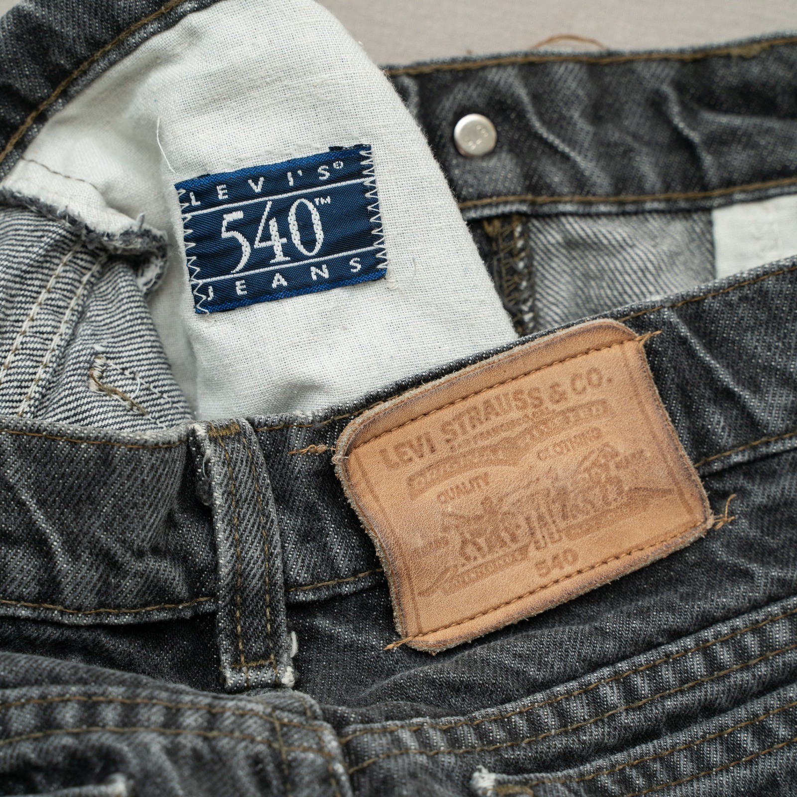 Vintage 80s Levis Leather Tab 540 Relaxed Fit Taper Faded Black Denim Jeans