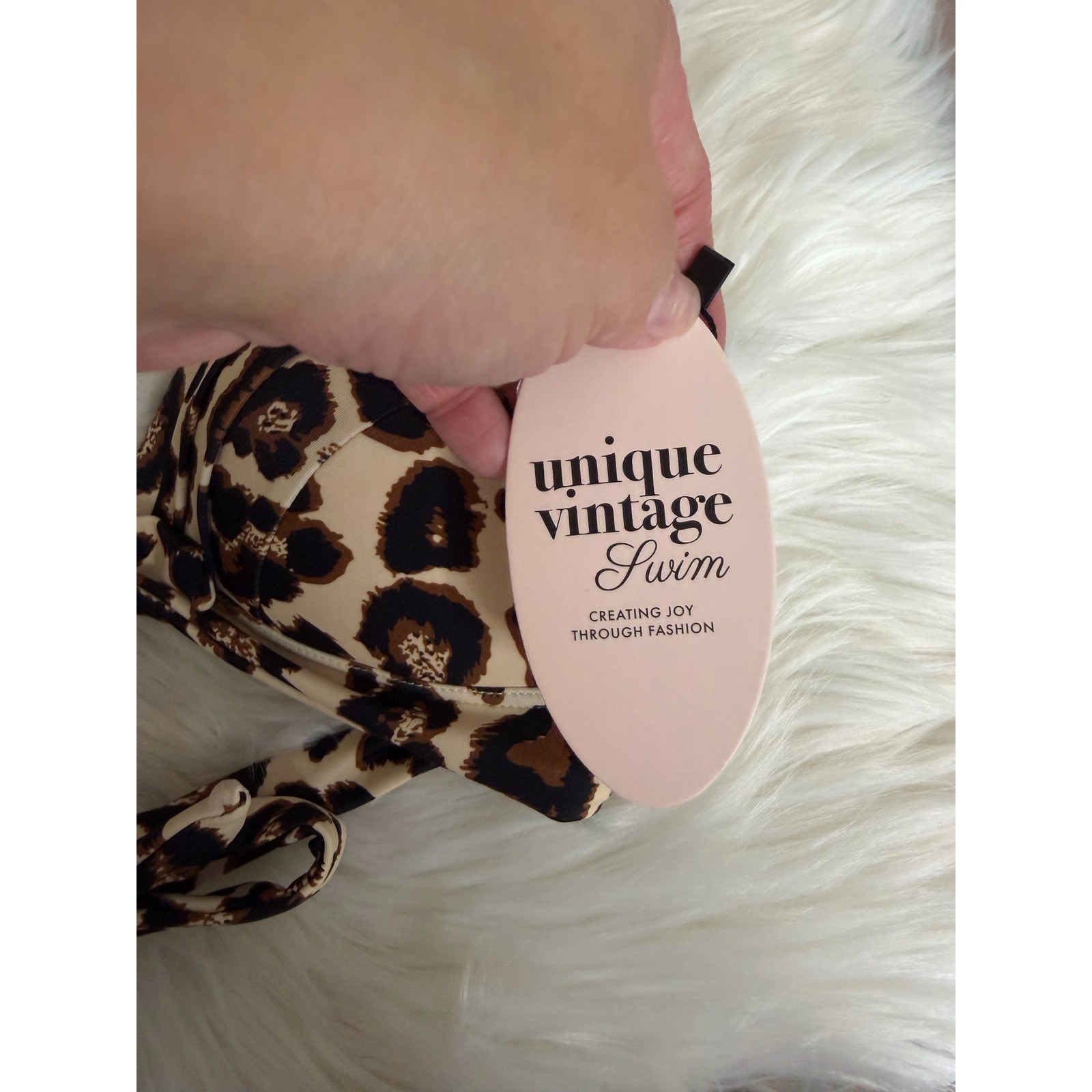 NWT – Unique Vintage – Monroe Leopard Print Bikini Top Sz M *TOP ONLY*