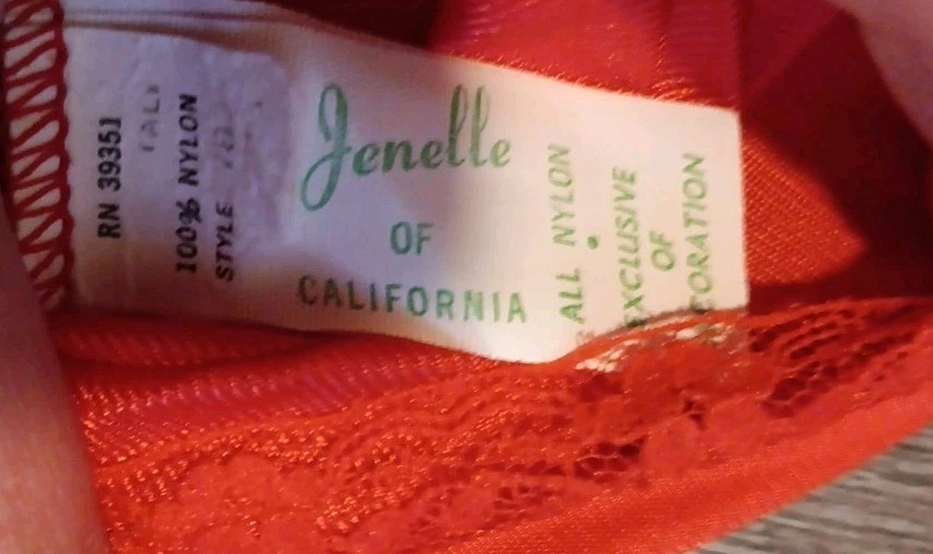 Vintage Jenelle of California Wrap Robe Top Red Bottoms Lace Pajamas Large Tall
