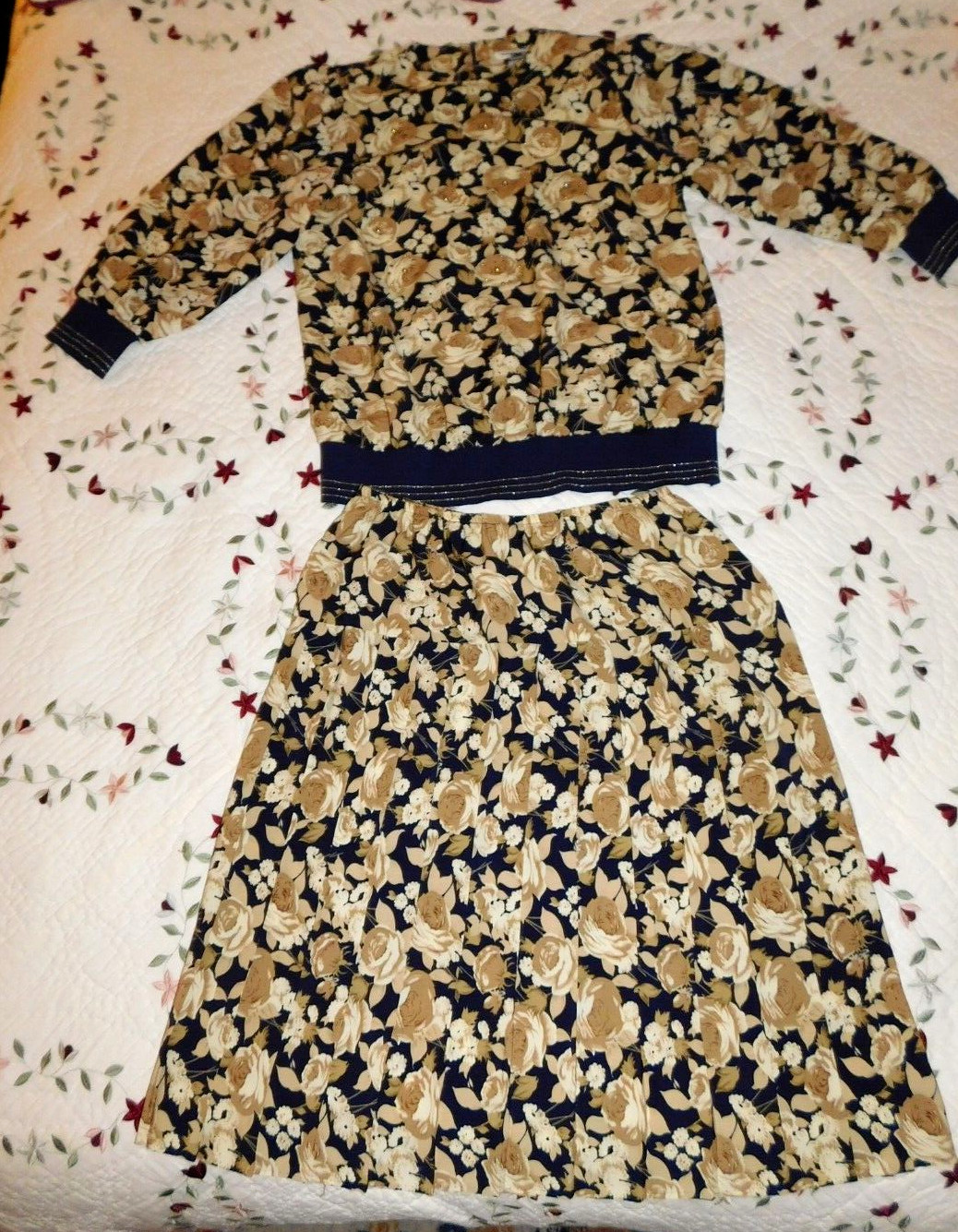 VTG Jo Hanna York by Joan Davis Size 16 2 Pieces Skirt Suit Roses Print Outfit