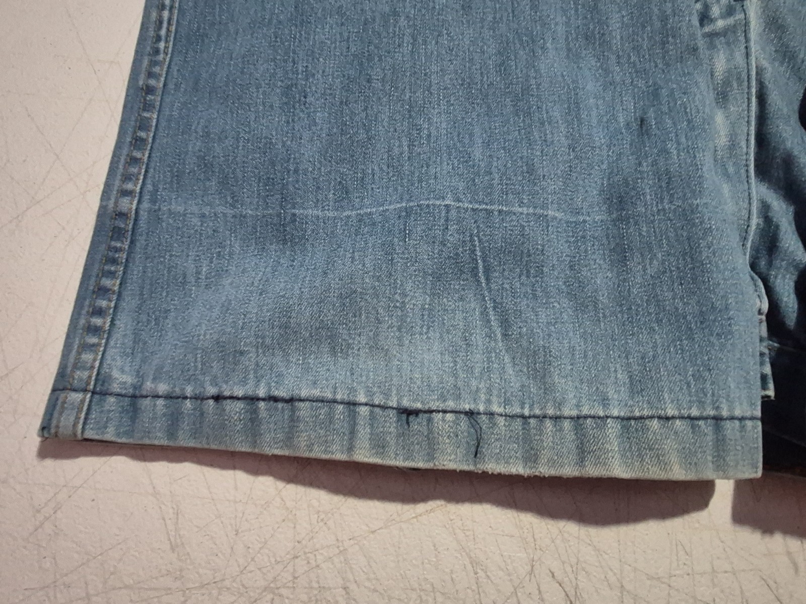 Vtg Wrangler Women’s High Rise Bell Bottoms Blue Jeans 24″? Waist-Stains-READ*