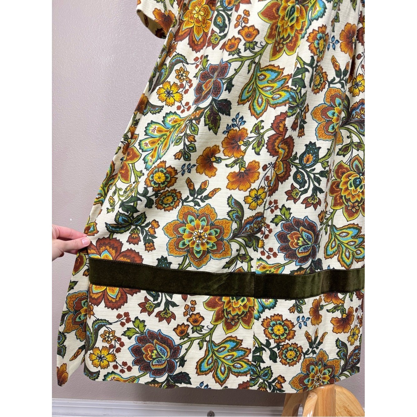 California Charmer 60’s Regency Tapestry Fabric Prairie Dress