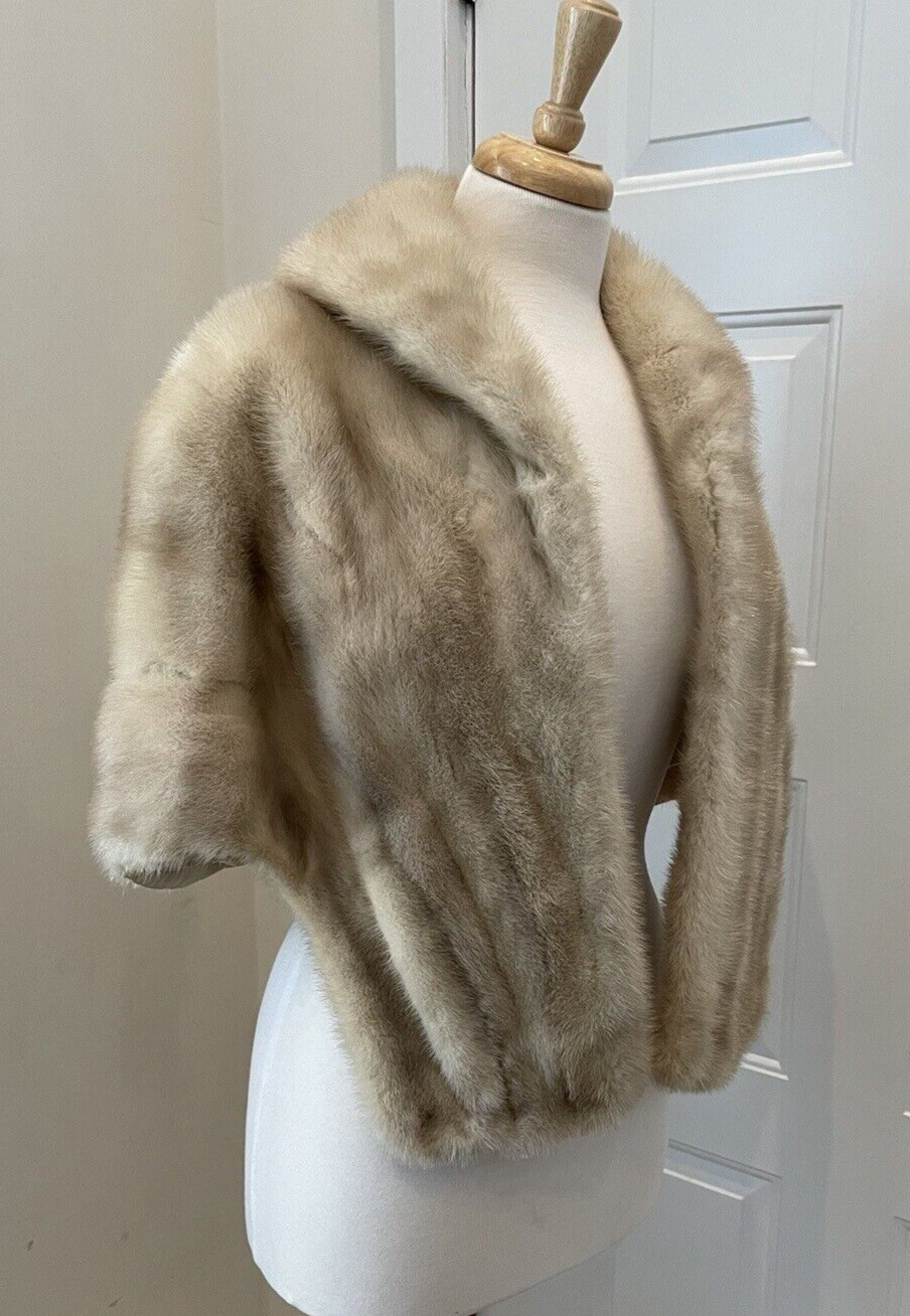 Vintage Beige Mink Fur Stole/Wrap/Caplet With Pockets