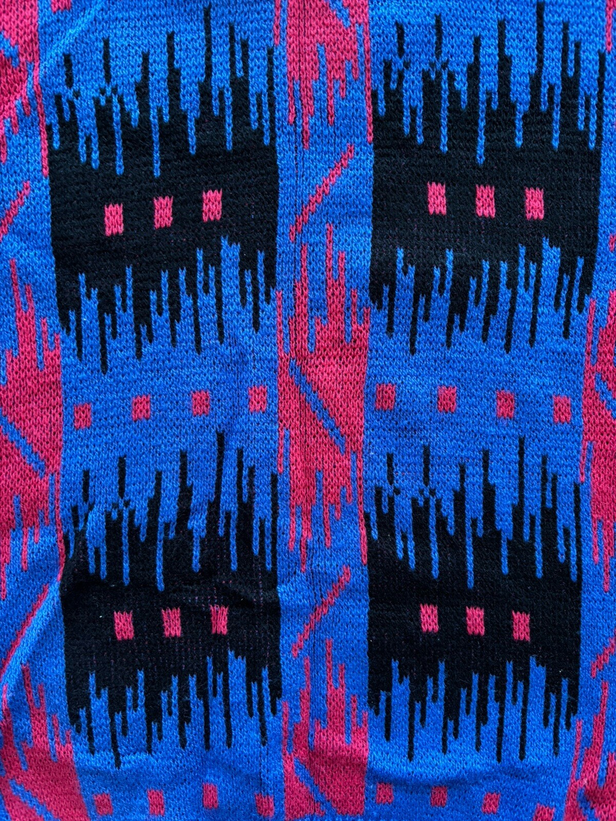 Vintage 90’s Women’s Sweater Size Large Aztec Print Blue Pink Black