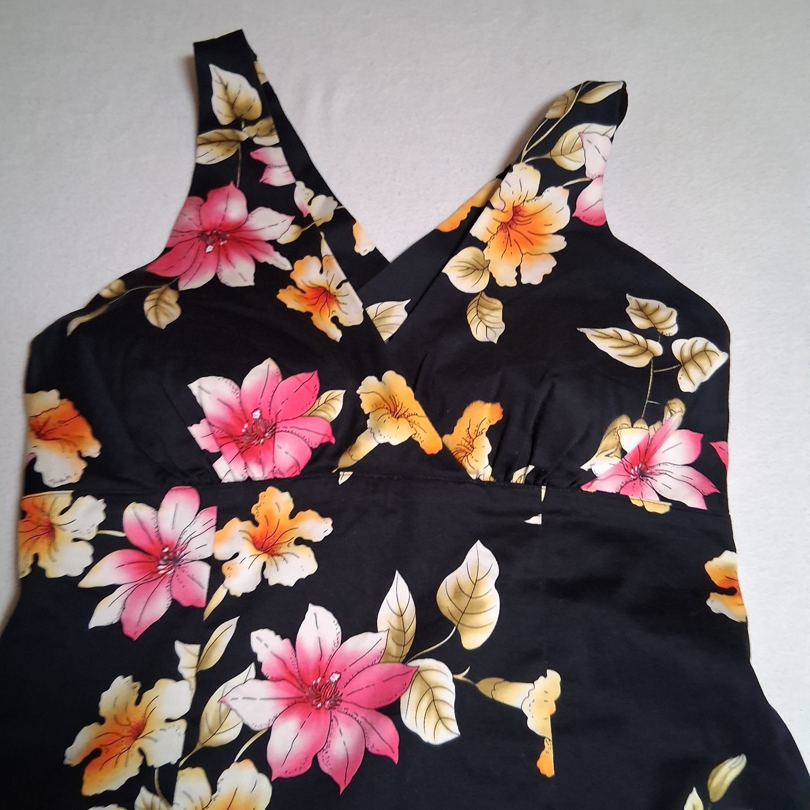 GIORGIO FIORLINI COLLECTION, Black Floral Red Yellow Flowers Zip Back 6 Bobemian