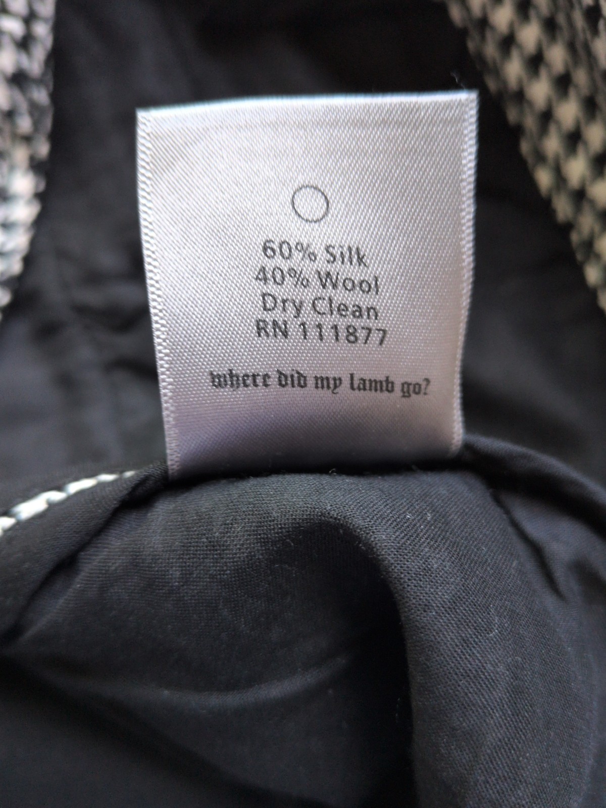 Rare L.A.M.B. Spring 2008 Silk/Wool Houndstooth Pleated Shorts Size 4 Runway Y2K