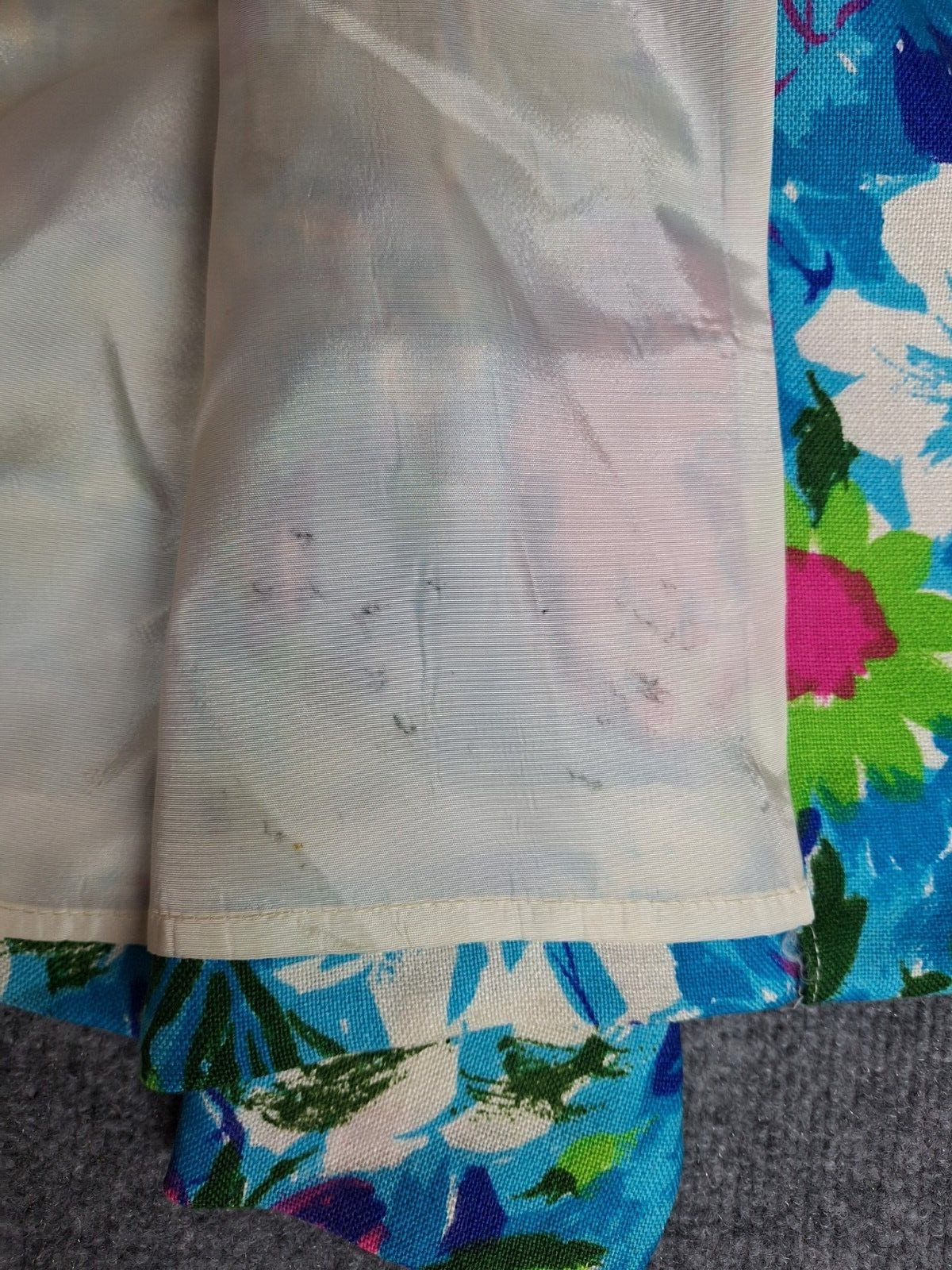 Vintage LOUBELLA Originals Size L? Floral Colorful Woman’s Light Blazer