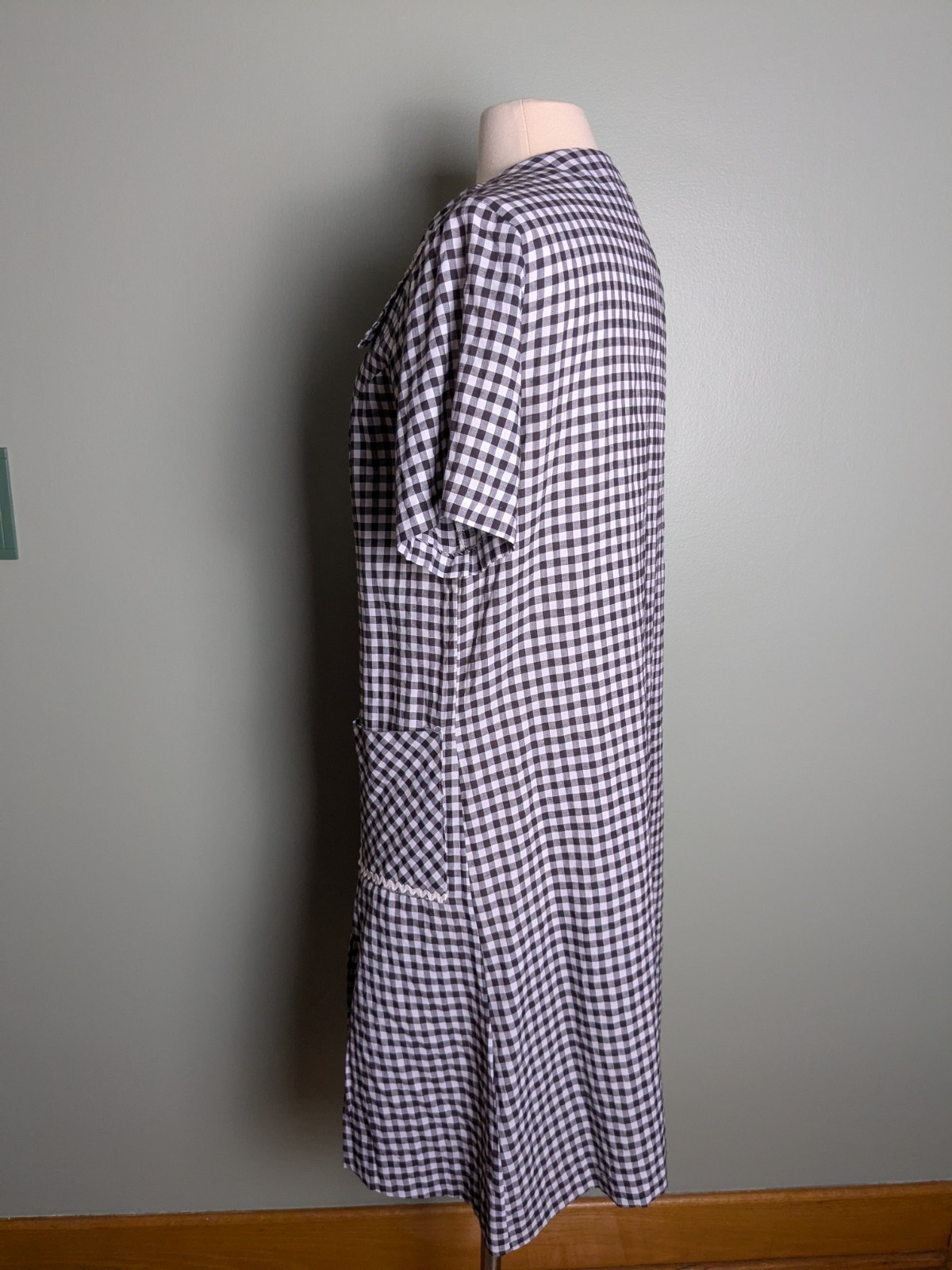 Vintage 1960s Black White Gingham Zip Front Shift Dress