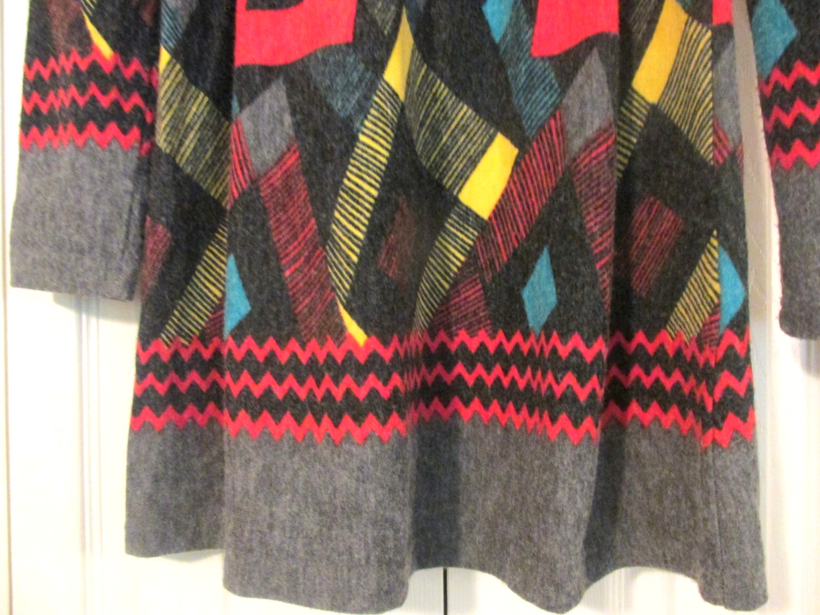 Vtg. ADORE Women’s M L/S Black Geometric Print Mod BoHo Knit Dress