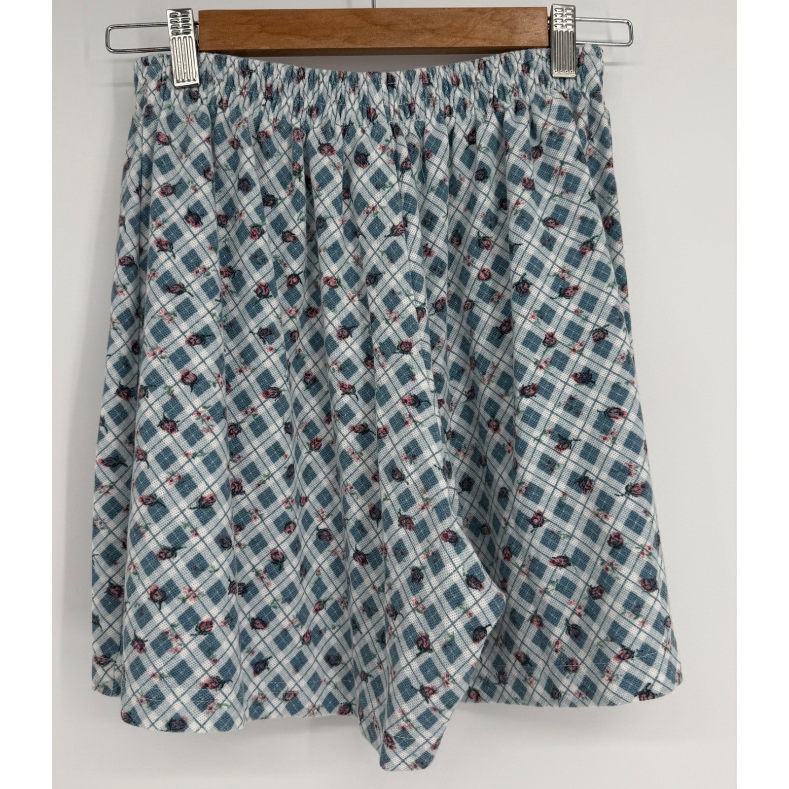 Petite Sophisticate Vintage 90s Floral Plaid Shorts Blue White Made in USA Sz M