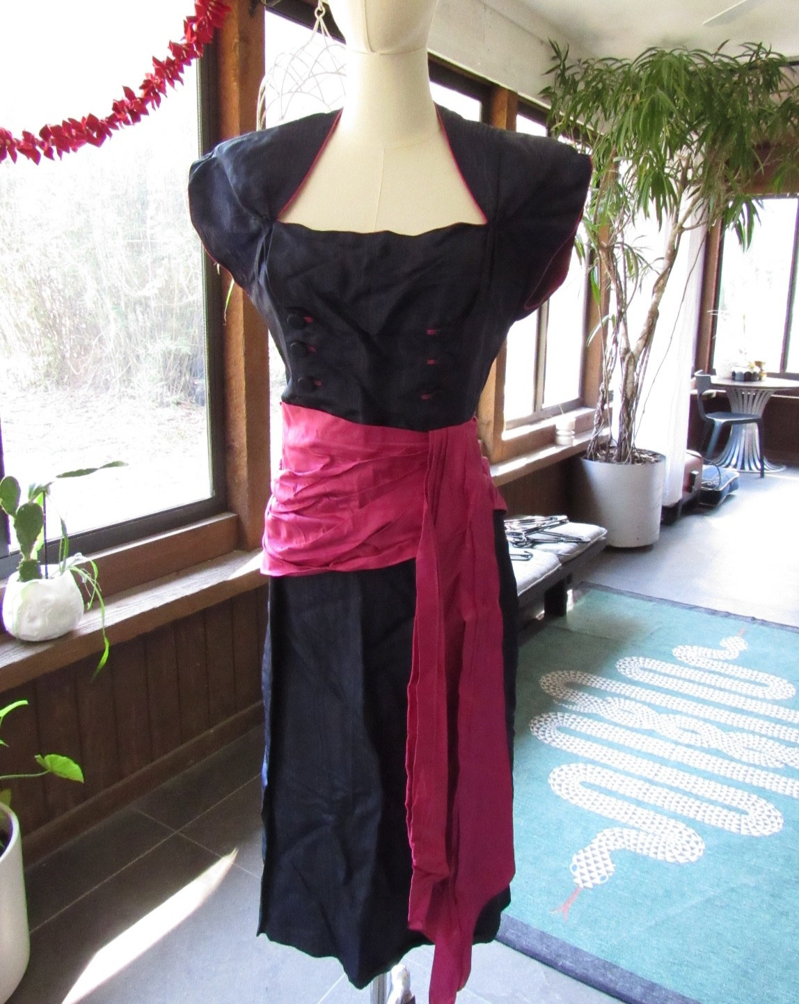 Vtg ITALY 40s COUTURE PIN UP Blue Pink Taffeta Party Dress M fitted midi wiggle
