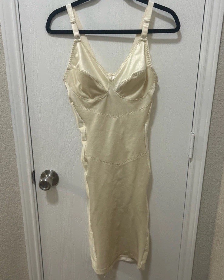 Crown-ette Vintage Ivory Shapewear Girdle Bra Slip Off Mid Length 38DD