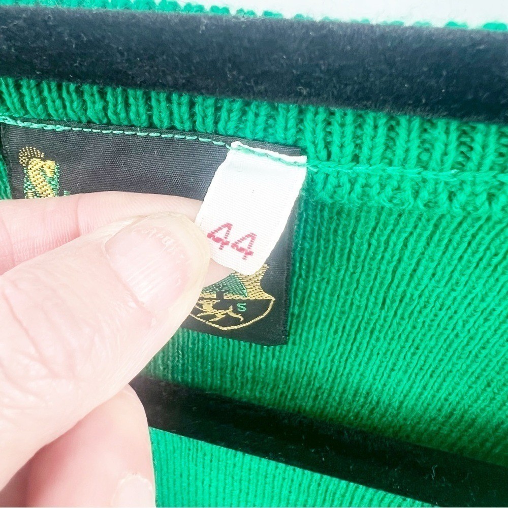 ✅ Vintage SUGRA Ireland Green Sweater St Patrick’S DAY V-NECK SWEATER SIZE 44