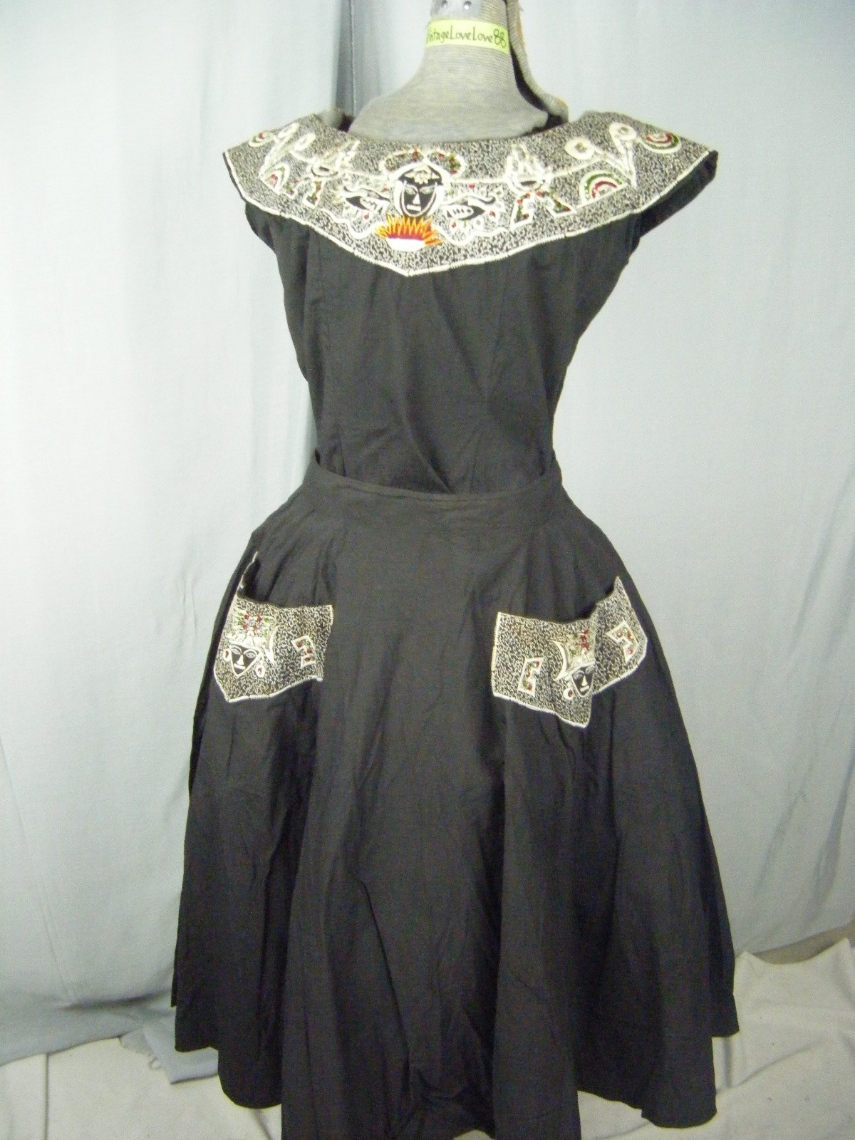 LAB-MEX Vtg 50s Black White Mayan Masks Top & Full Circle Skirt-Bust 39/Waist 28