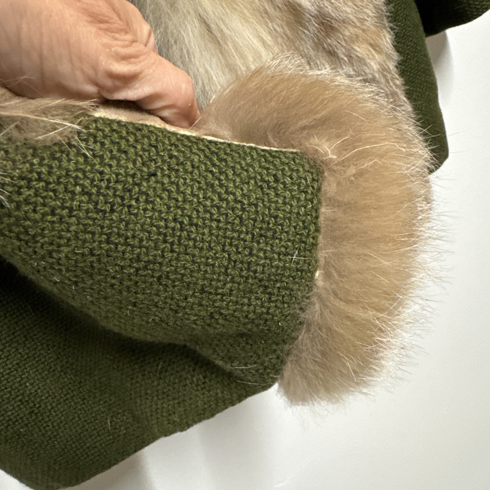 Vintage NEIMAN MARCUS Hunter Green Wool/Fur Collar Coat Lined Women’s