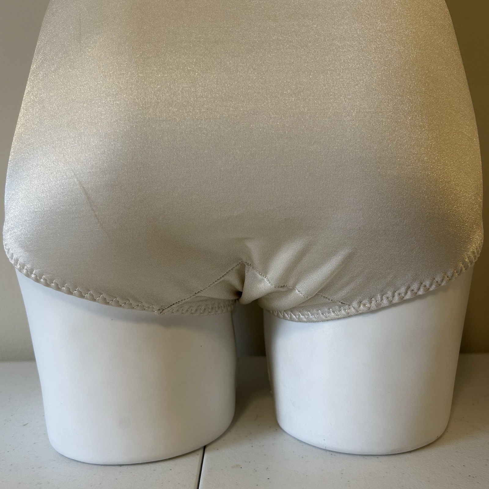 Vintage Bali Smooth Silky Hi Leg XL Brief Panties Ivory High Waist Second Skin