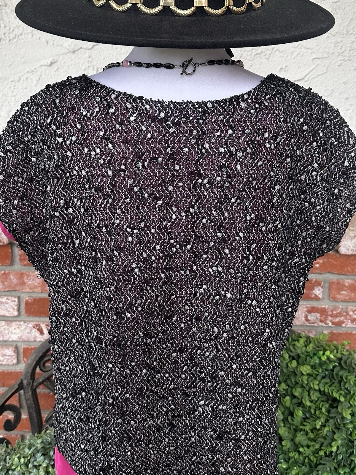 Vintage Fora Boucle Top; Black/Silver Threads W/Sequins; Hot Pnk Lining; Sz Lrg