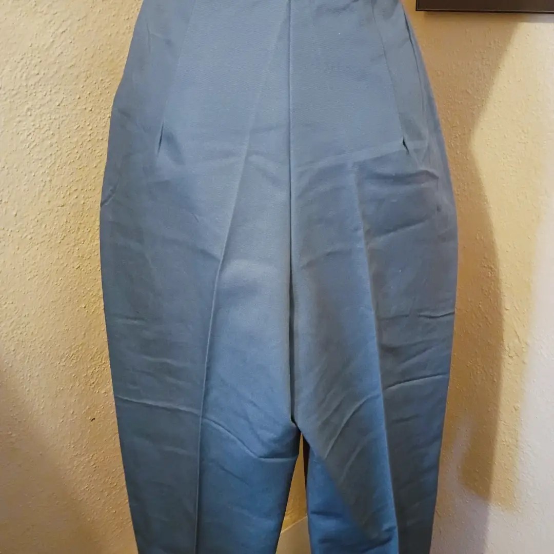 NOS With Tags Late 50s Sky Blue Cotton Twill Capri Pants -S