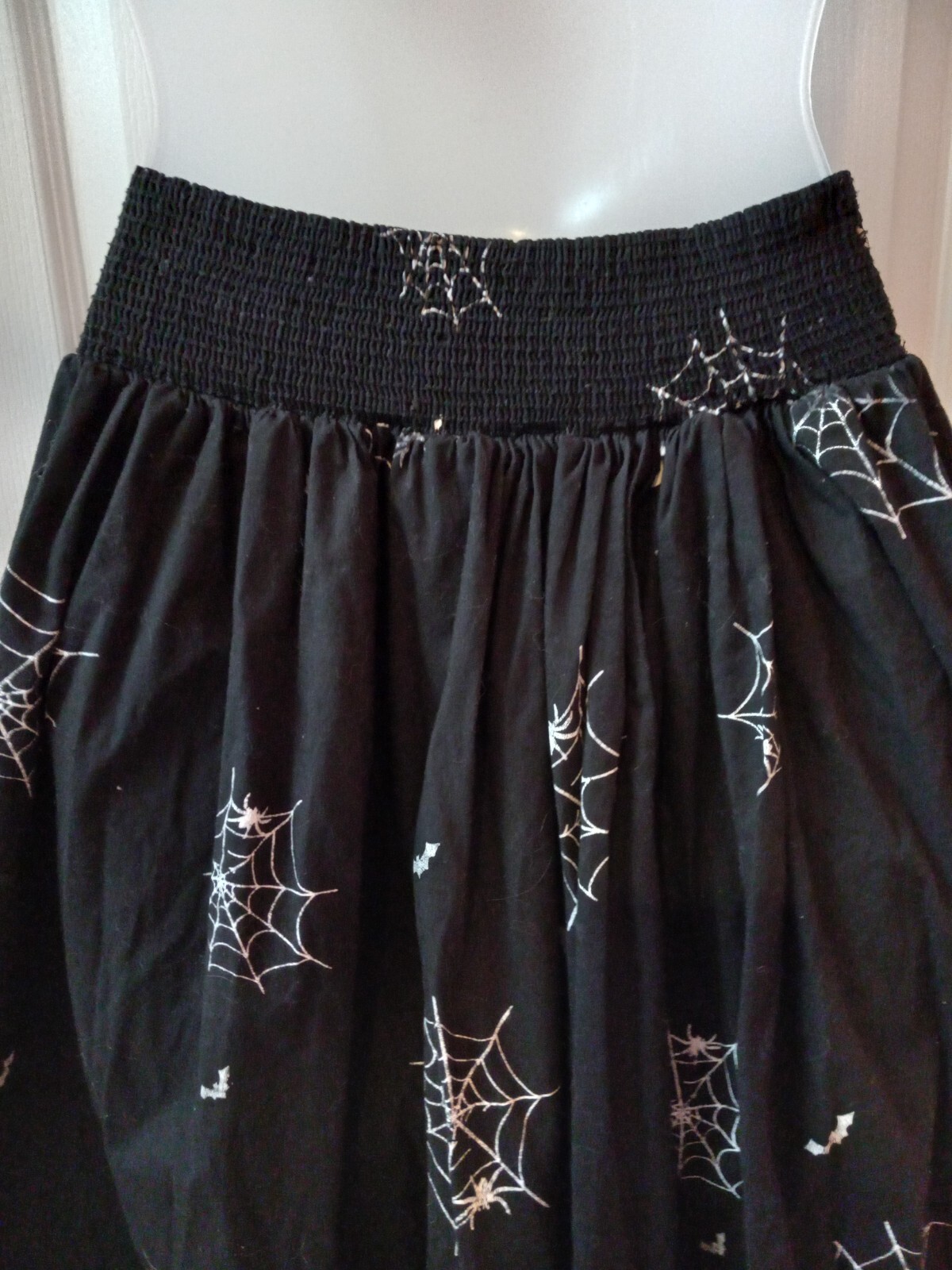 Vintage 80s Black Spider Web Bat Cotton Full Skirt Halloween Novelty Print S/M